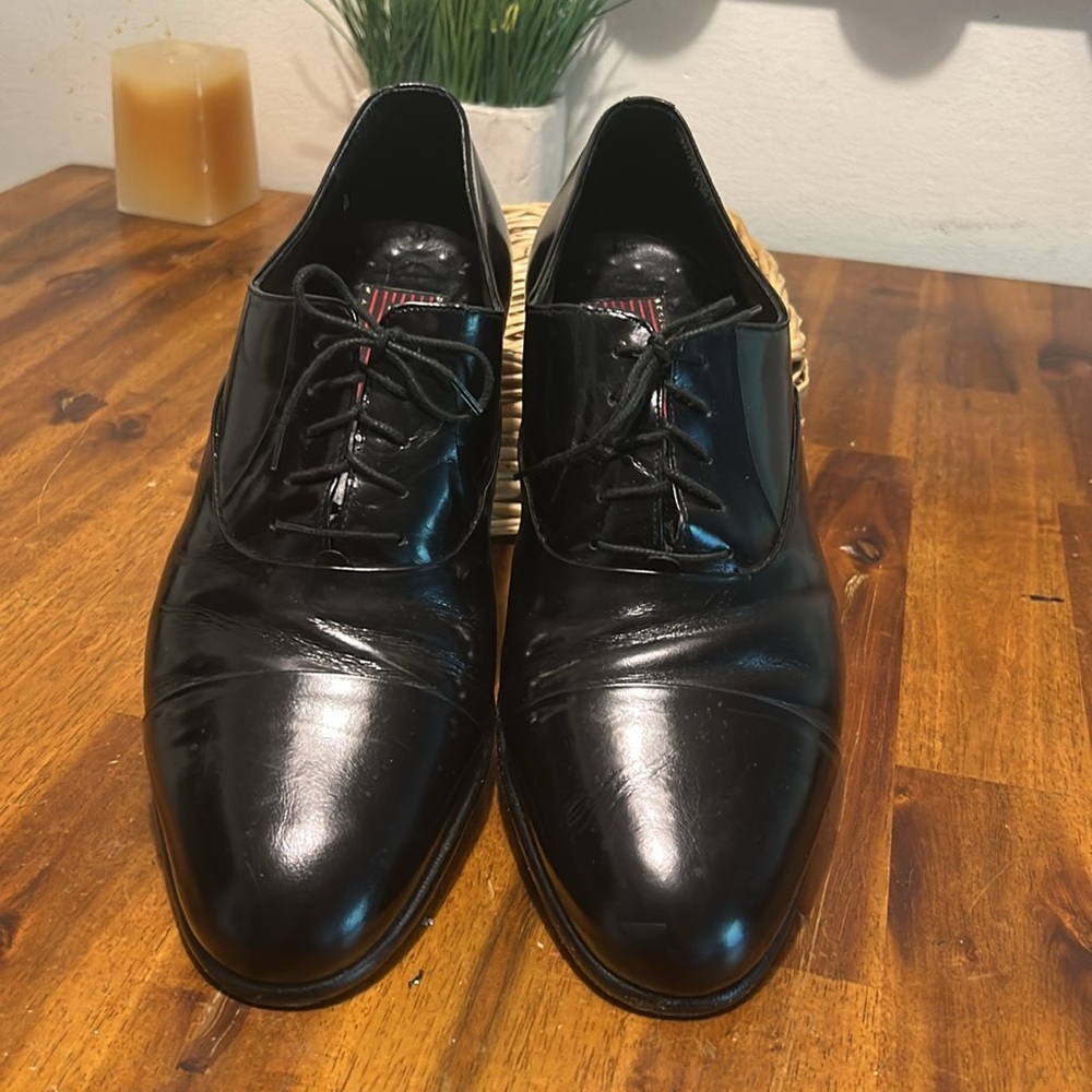 Mario Bruni Classic Black Polished Leather Oxfords Cap Toes Timeless Elegance..